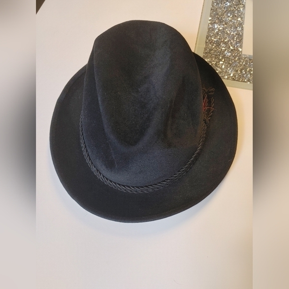 BILTMORE Hat - Picture 6 of 9